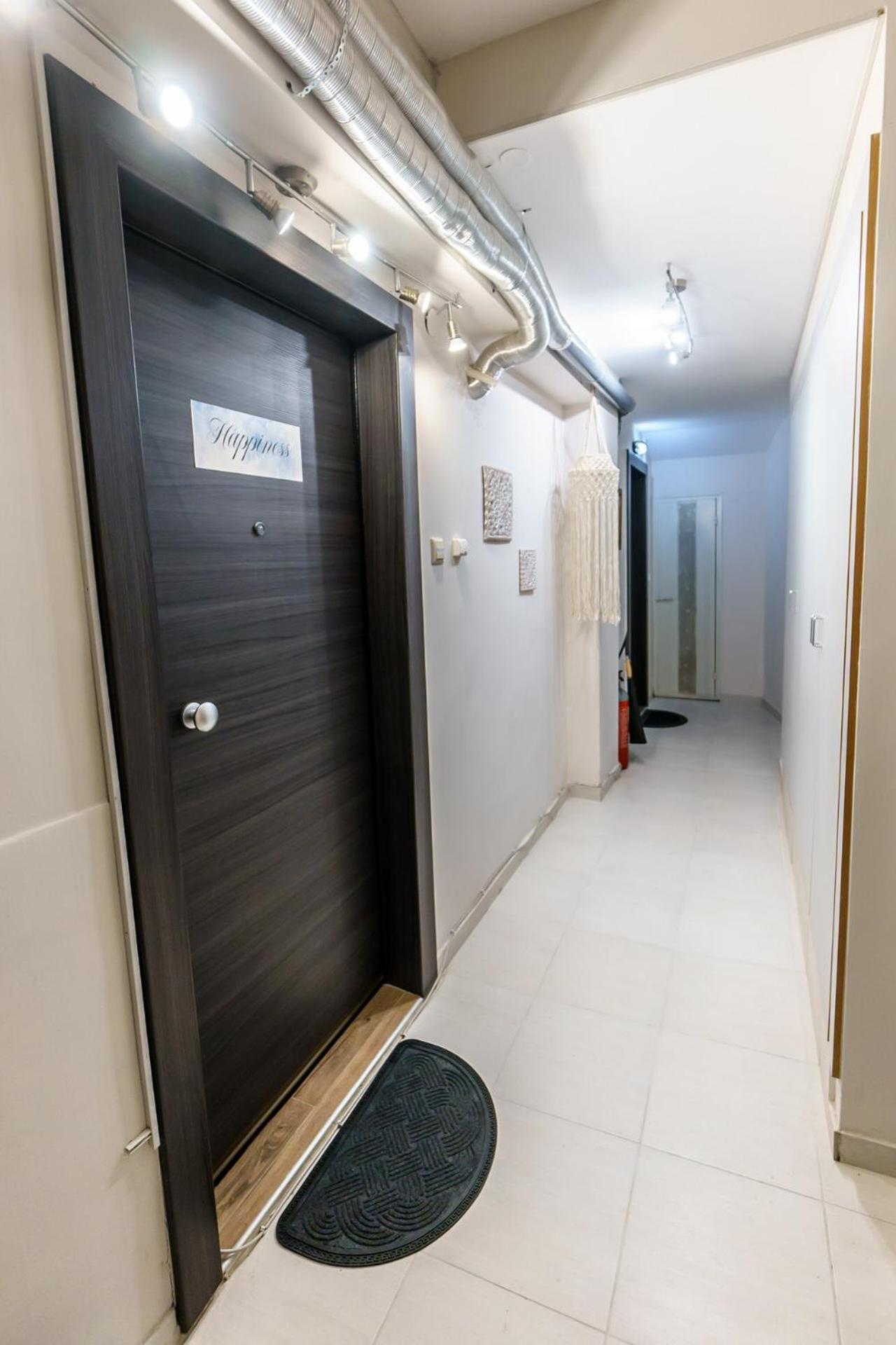 Happiness Studio With Terrace. Thessaloniki Exterior photo